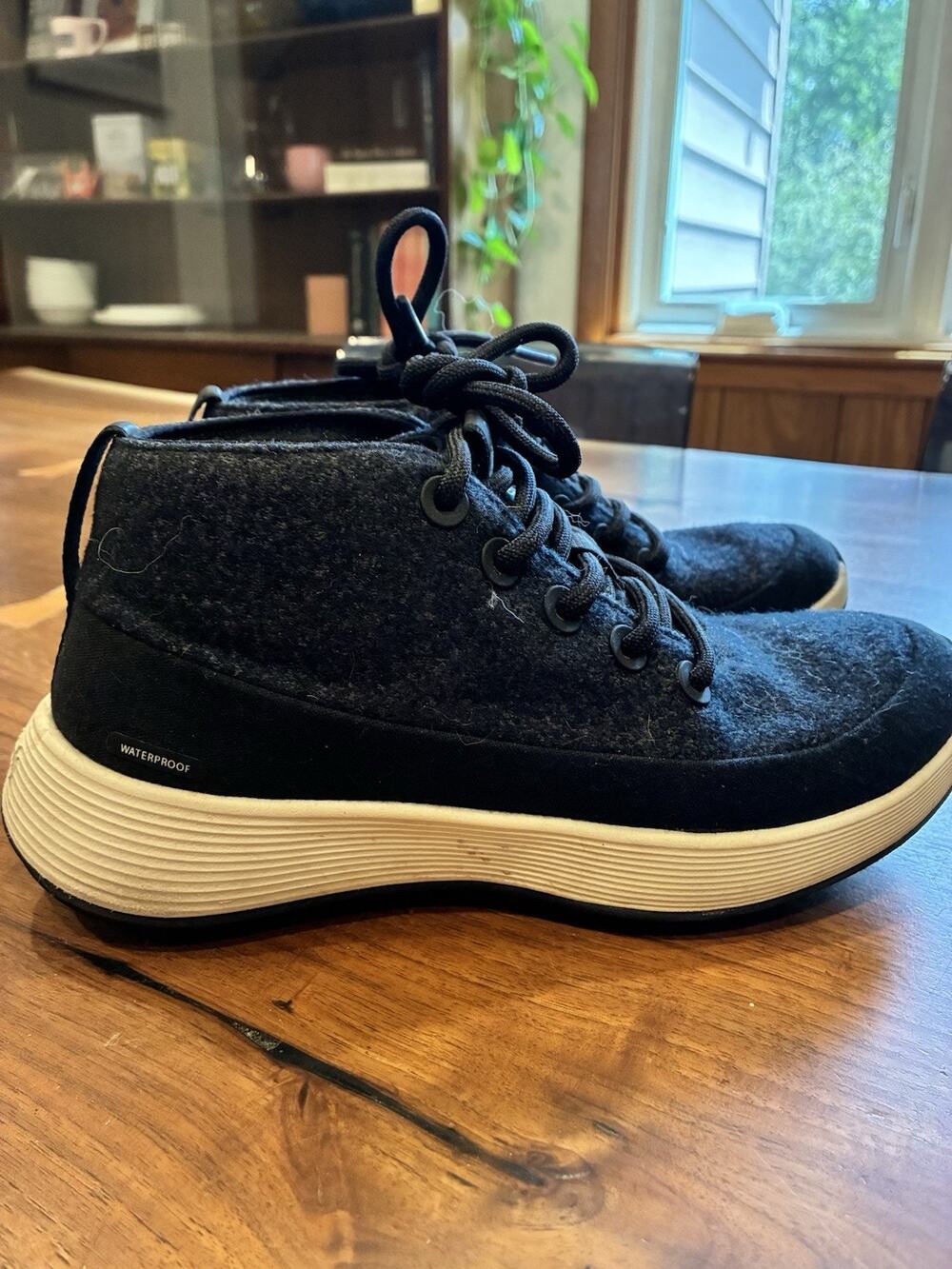 Allbirds Wool Runner NZ Mid Waterproof Womens 7.5 Black Athletic Shoes Sneakers‎